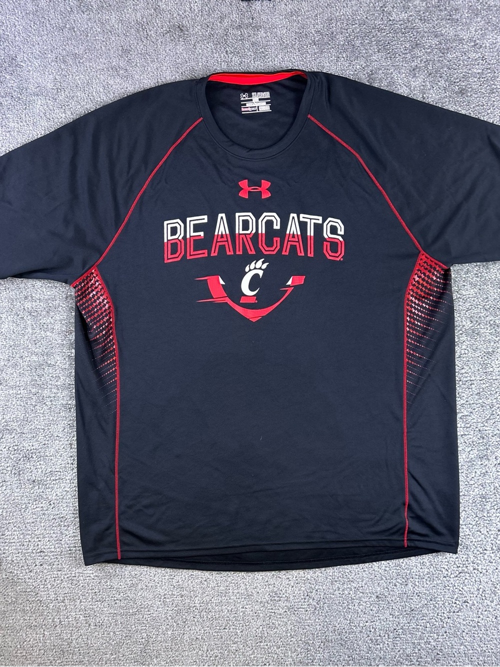 Cincinnati Bearcats Shirt Mens 2XL Black Fitted Heat Gear Under Armour